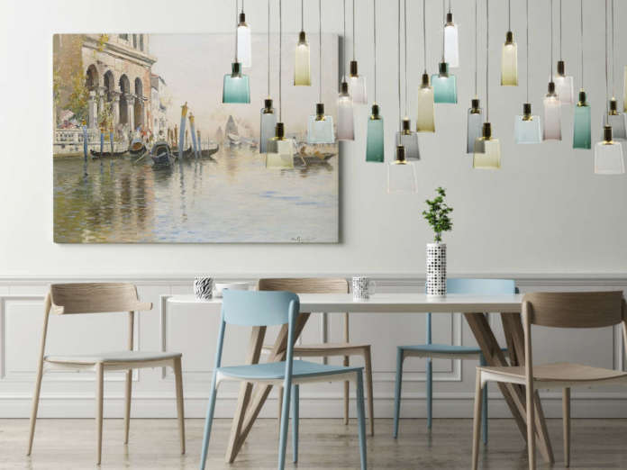 Mock up poster in dining room, hipster background sospensione