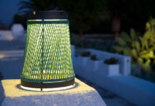 Illuminare l’esterno senza impianti elettrici